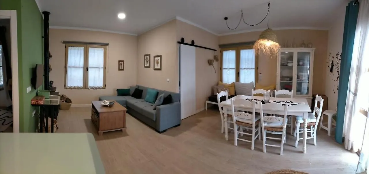 Villa Saudade, Casa Entre Encinas Эль-Кастильо-де-лас-Гуардас